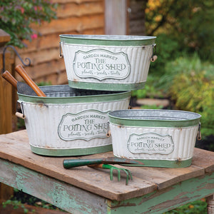 Embrace Rustic Charm: Farmhouse-Inspired Garden Accessories and Decor